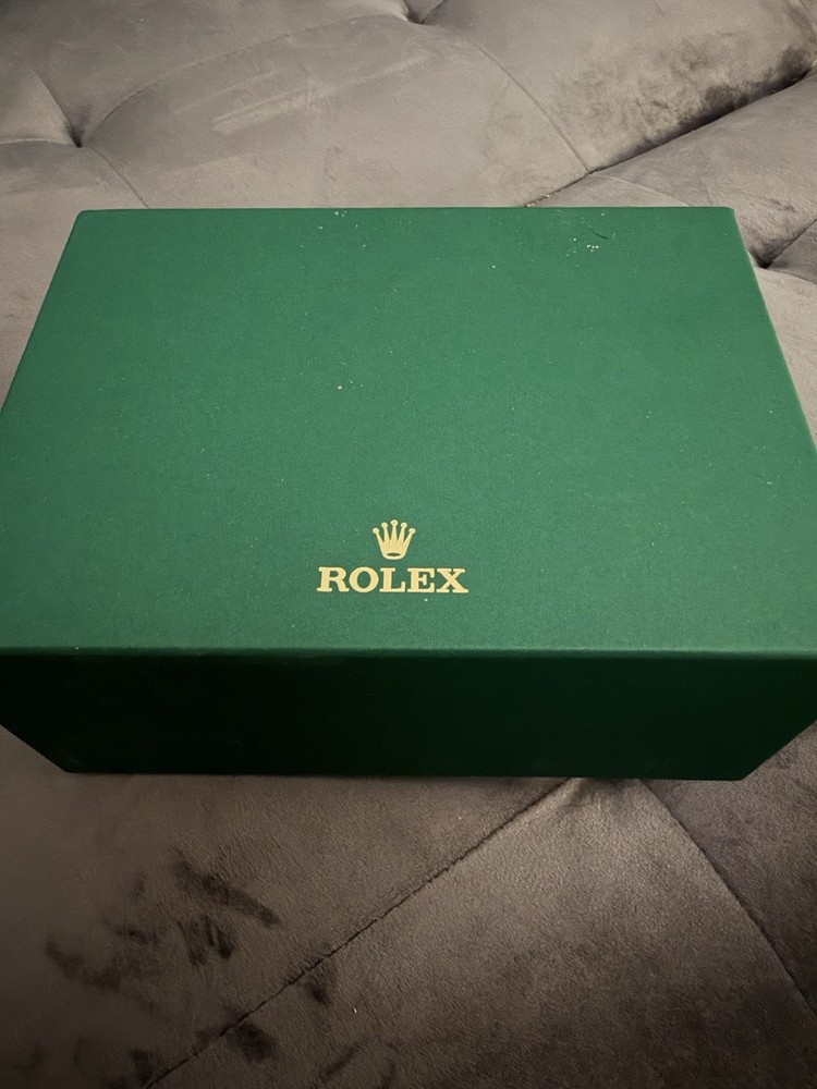 Luxury Watch Box - New Style (buy now - get a watch)-image