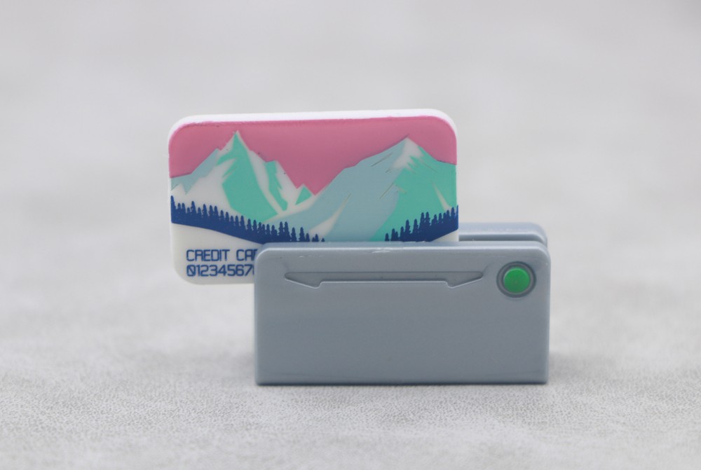 American Girl credit card & swiper set for 18'' doll Corinne’s Ski & Snack Shop