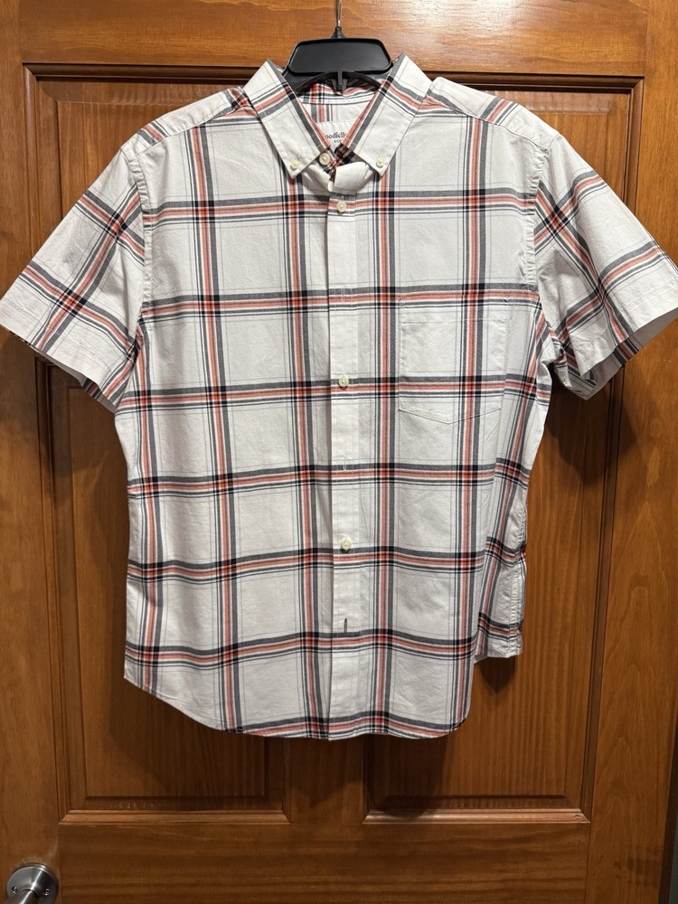 Goodfellow Men's Plaid Short Sleeve Button-Down Shirt in Size L