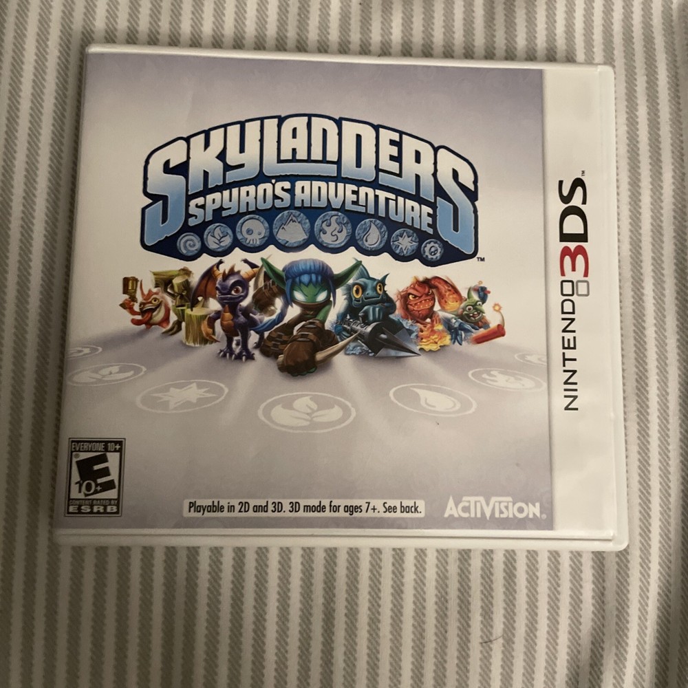 Skylanders Spyro's Adventure (Nintendo 3DS, 2011) W/ Skylanders Giants -CIB