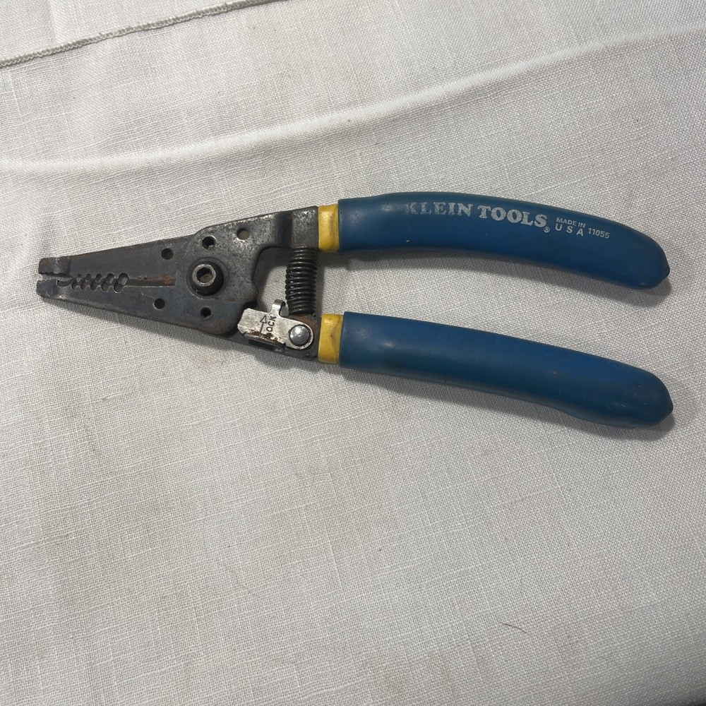 Klein Tools 11055 Locking Wire Stripper Cutter USA Made