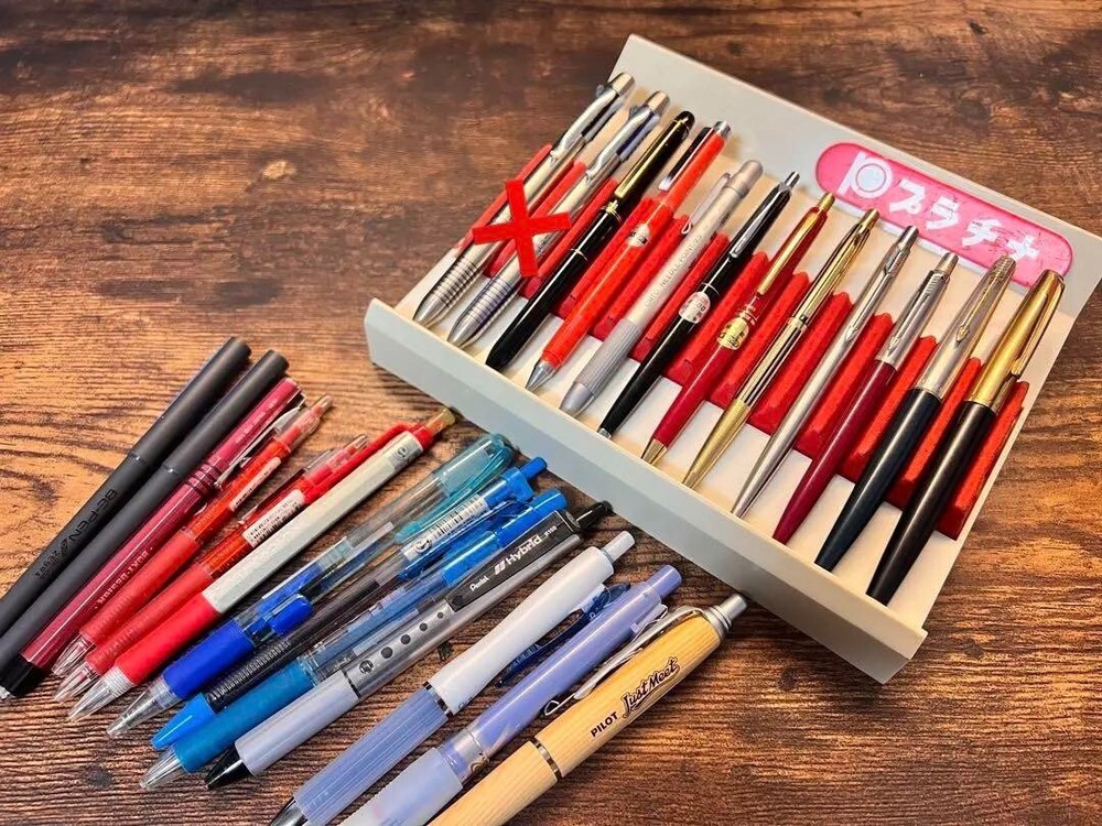 Discontinued Ballpoint Pen Bulk Sale unused
