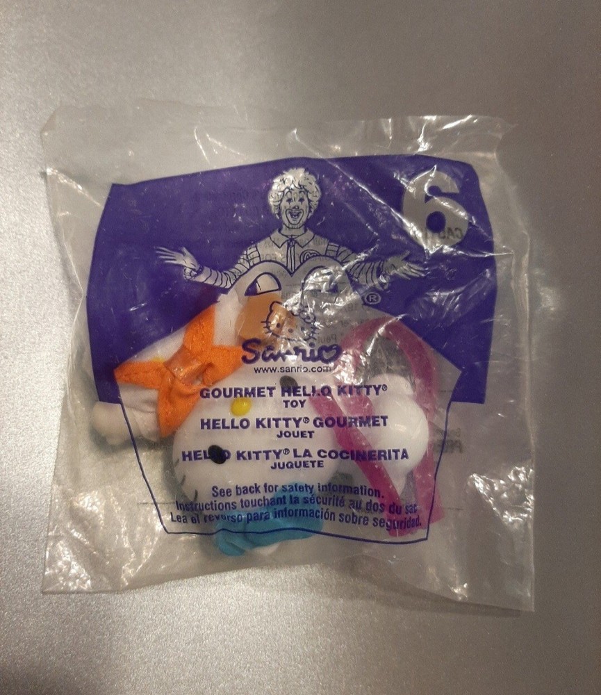 McDonald’s Hello Kitty Chef #6 HAPPY MEAL Clip Keychain Y2K Year 2001 New