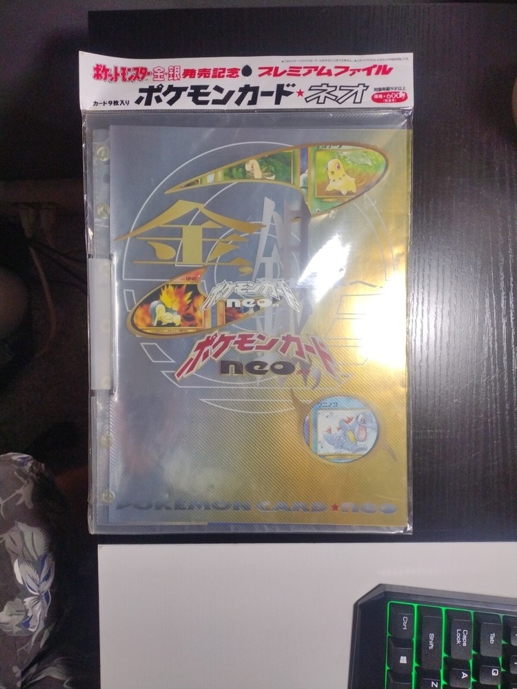1999 Pokemon Japanese Neo Genesis Binder W/ Cards 9 Card Set Johto Starters TCG