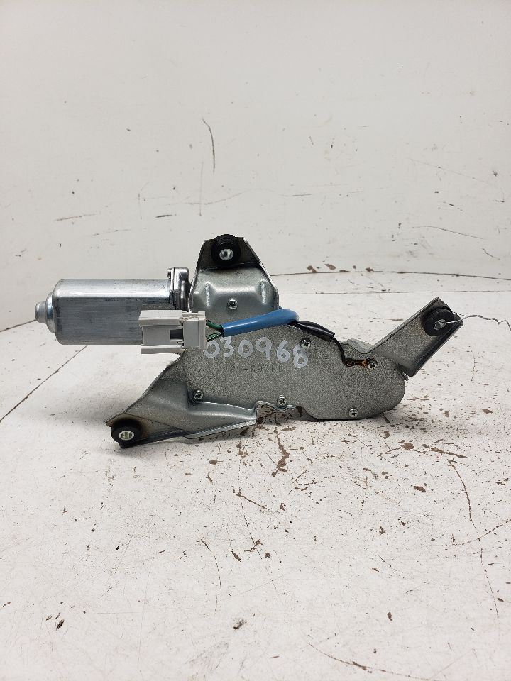 05-06 Honda CR-V Rear Wiper Motor Replacement 1325850