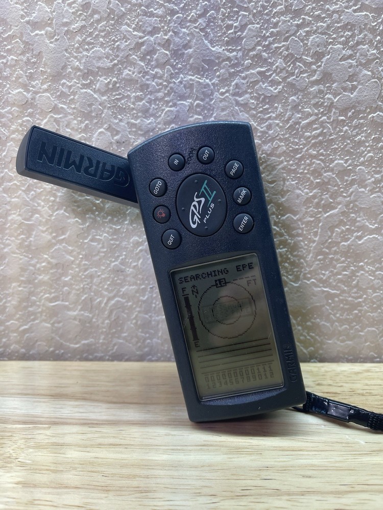 GARMIN GPS II PLUS Handheld Navigation Device