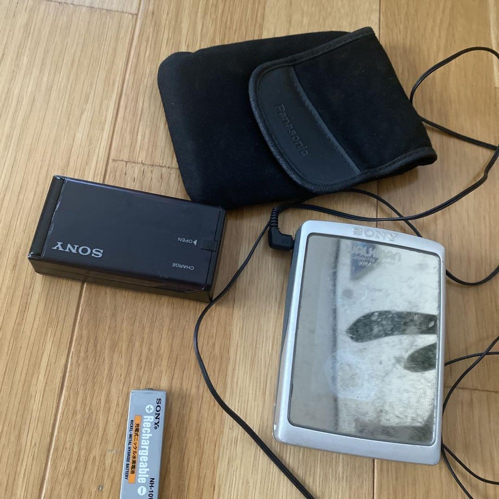 Sony WM-EX5 Portable Cassette Player with Earphones Fully Functional Music Device