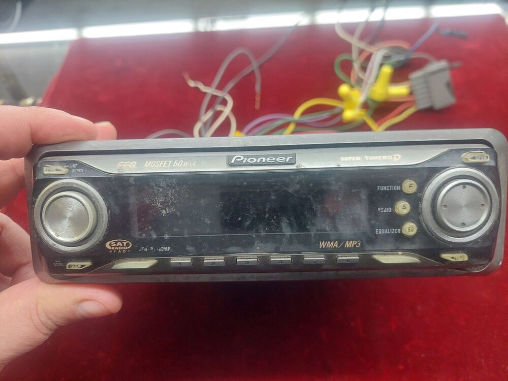 Pioneer Car Stereo DEH-P4700MP, 200 watts - TESTED AND WORKS!!!