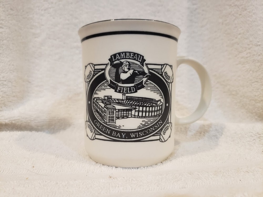 BEAUTIFUL Green Bay Packers Lambeau Field Stonewear Coffee Mug, NMMT!