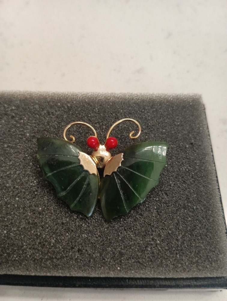 1970s Vintage Green Jade Butterfly Carved Coral Eyes Brooch Pendant