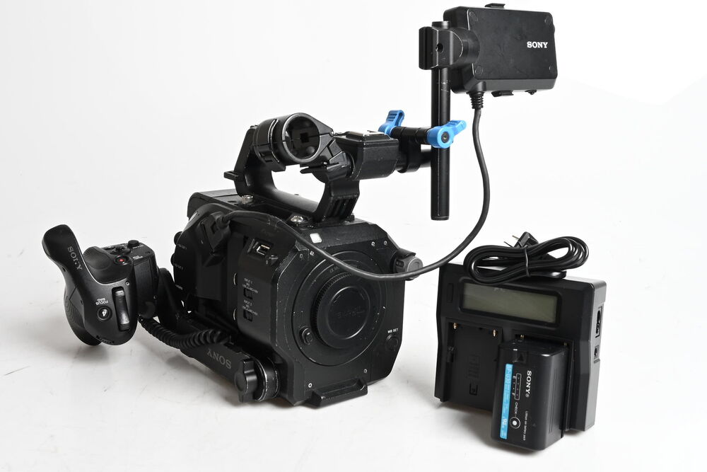 Sony PXW-FS7 4K XDCAM Super35 Camcorder Video Camera Body #355