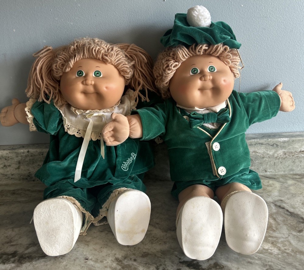 Vintage 1985 Set of Cabbage Patch Twins in Green Velvet #479