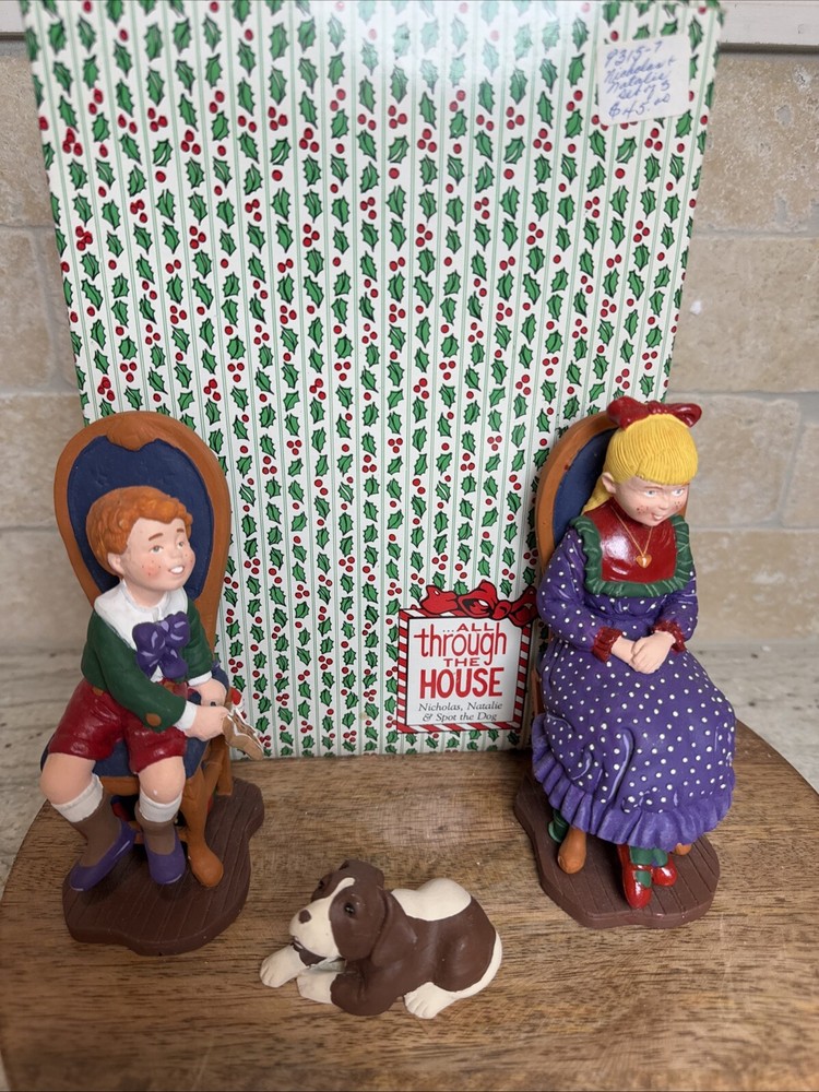 Dept 56 All Through The House 9315-7 Nicholas, Natalie & Spot The Dog