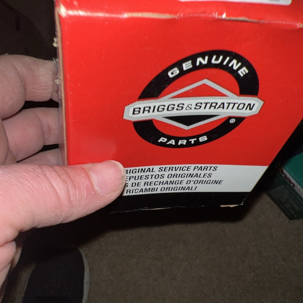 Carburetor Float Bowl for Briggs Snow Blowers and Tillers | Bin 33