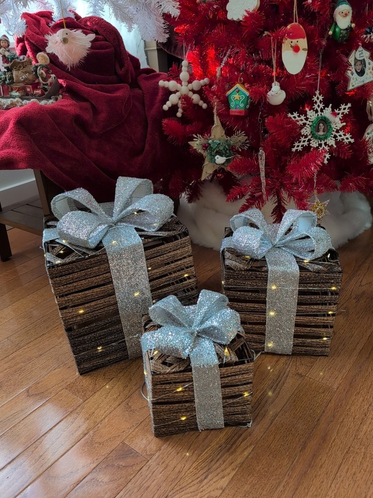 Set of 3 Christmas Lighted Gift Boxes Decorations Indoor Outdoor Mini Lights