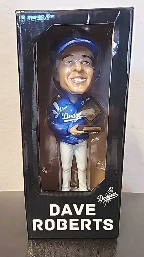 Dave Roberts LA Dodgers NL Manager of the Year 11/15/2016 Bobblehead  