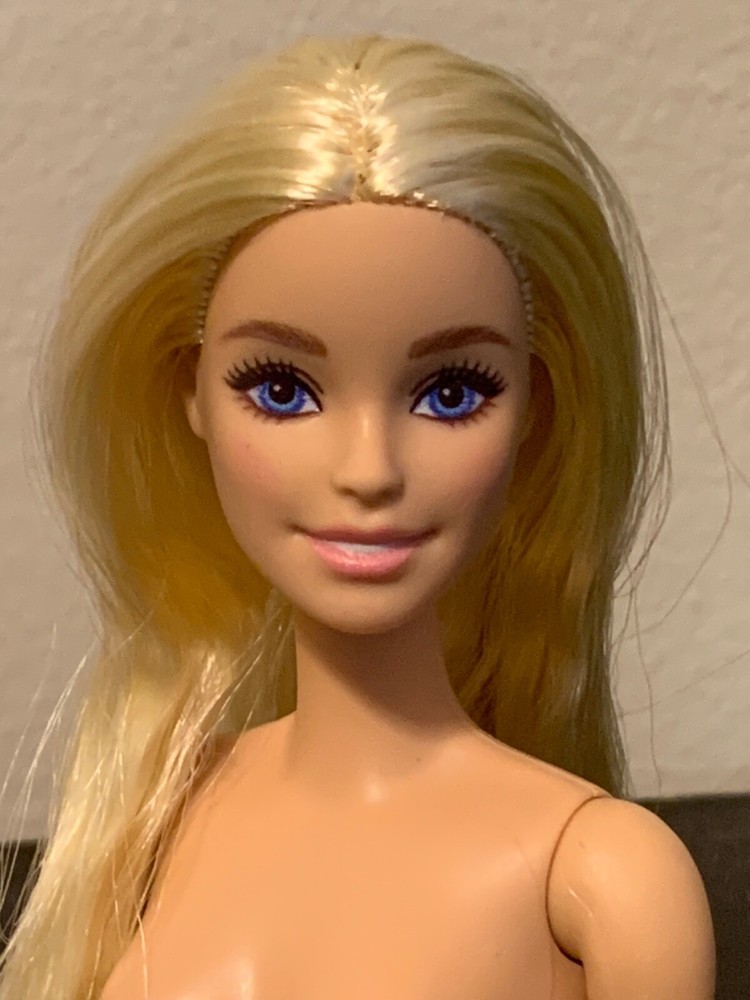 Barbie Blonde Nude - Barbie Made to Move Doll Blonde Nude