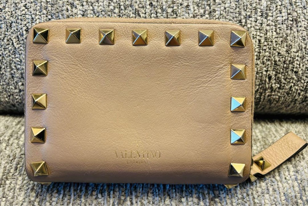 VALENTINO Compact Wallet Powder branded