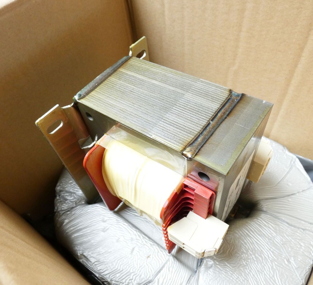 Siemens 4AM5542-5AT10-0FA0 4AM5 542-5AT10-0FA0 0.8/3.4kVA Transform -unused/ORIGINAL PACKAGING -