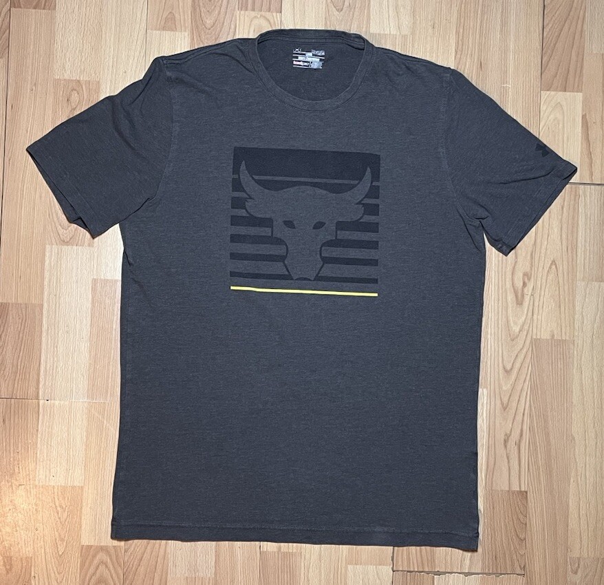 Under Armour Shirt Mens Medium Gray Project Rock Heatgear Logo Loose